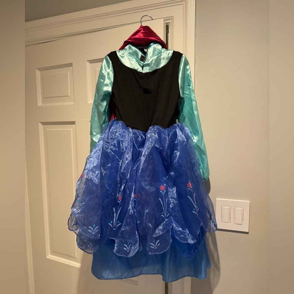 Disney Store Princess Anna Costume - Picture 2 of 4